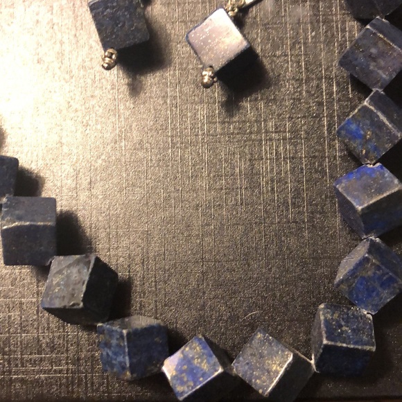 Cubist lapis lazuli necklace and earrings set - Picture 2 of 2